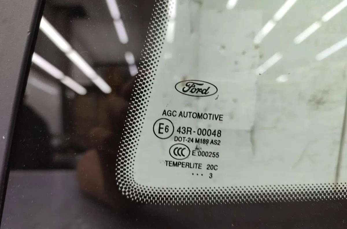 Glace ar custode g FORD FIESTA 6 PHASE 2 occasion