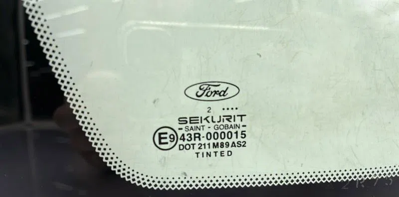 Glace ar custode g FORD FOCUS 1 occasion