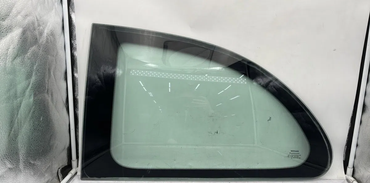 Glace ar custode g NISSAN MICRA 3 PHASE 2 occasion