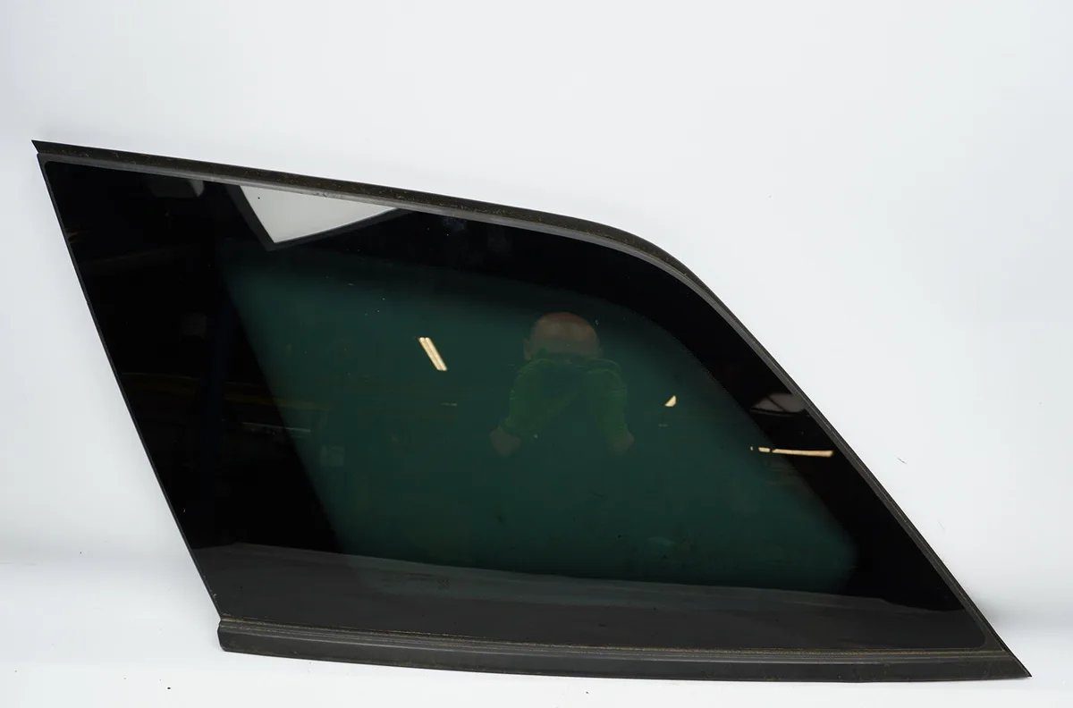 Glace ar custode g Peugeot 5008 II (MC_, MJ_, MR_, M4_) 1.2 (mrhnyh, mrhnyw, mrhnsj, mrhnsu, mrhnsm) (2016) occasion