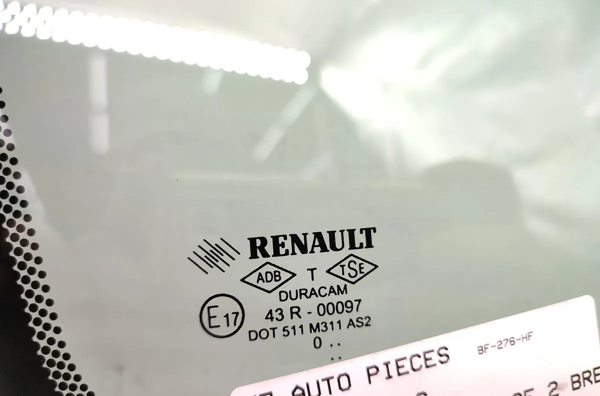 Glace ar custode g RENAULT CLIO 3 PHASE 2 BREAK occasion