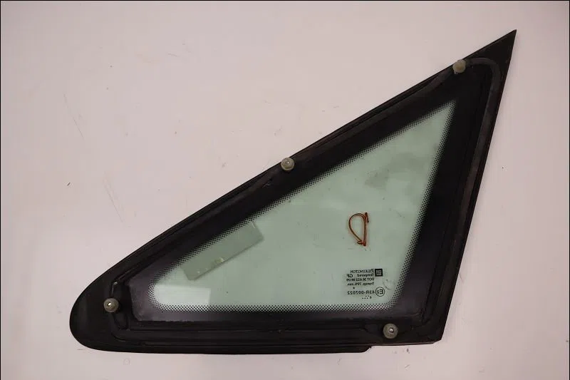 Glace av custode d Opel ZAFIRA A Monospace (T98) 2.2 dti 16v (f75) (2002-2005) 5 portes occasion