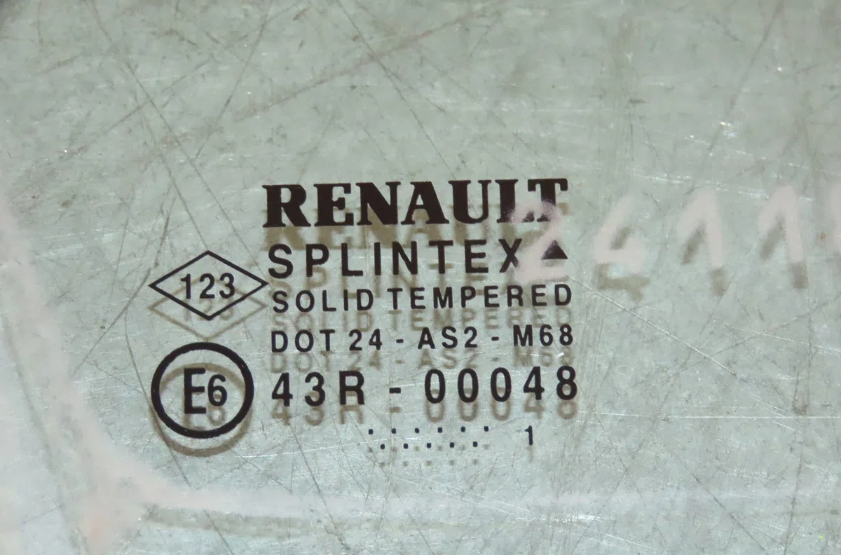Glace av custode d RENAULT SCENIC I occasion