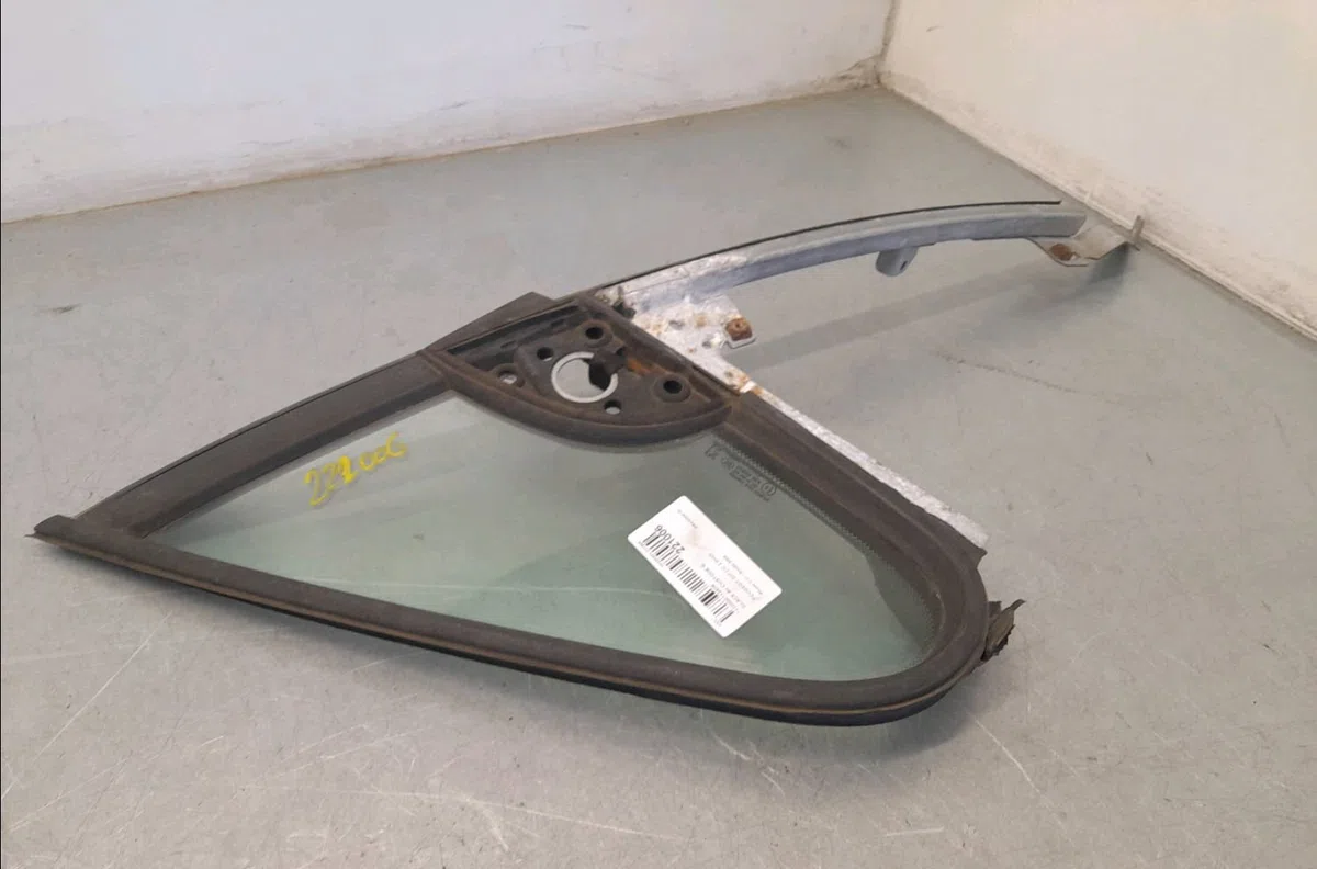 Glace av custode g Peugeot 307 CC (3B) 2.0 hdi 135 (2005-2009) occasion