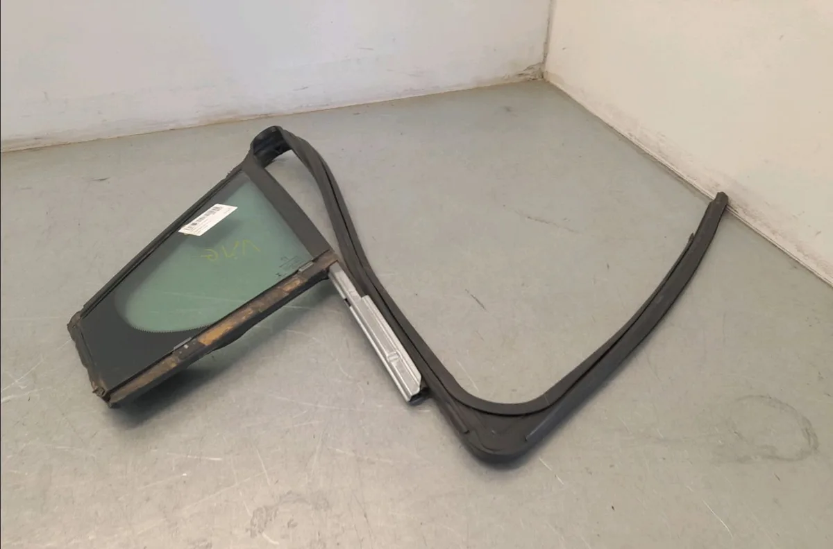 Glace av custode g Peugeot 308 I (4A_, 4C_) 1.6 16v (2007-2014) 5 portes occasion