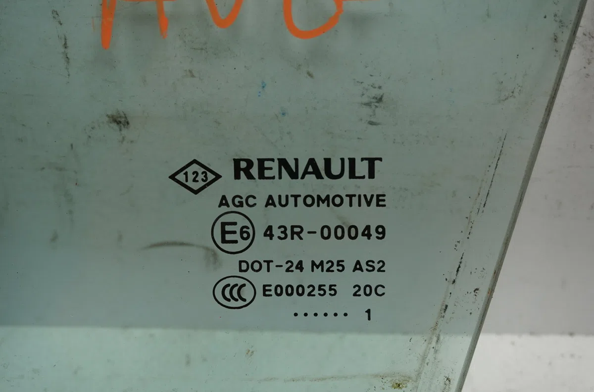 Glace av custode g Renault SCÉNIC III (JZ0-1_) 1.5 dci (2009) 5 portes occasion