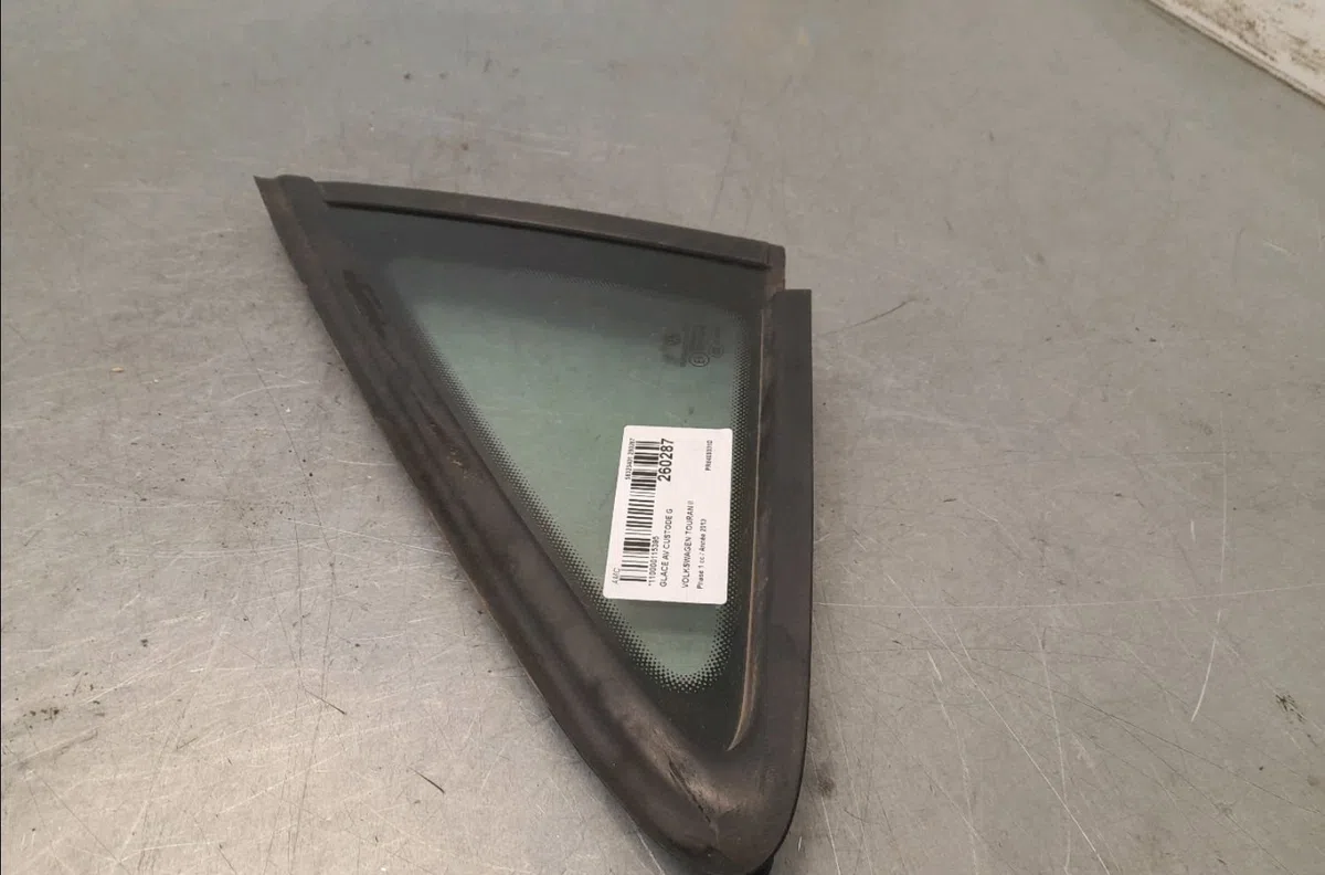 Glace av custode g Volkswagen TOURAN (1T3) 2.0 tdi (2010-2015) 5 portes occasion