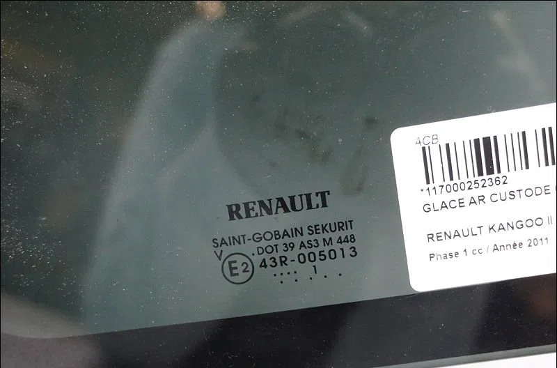 Glace av g pavillon Renault KANGOO - GRAND KANGOO II (KW0-1_) 1.5 dci 110 (kw0c, kw0h) (2010) occasion