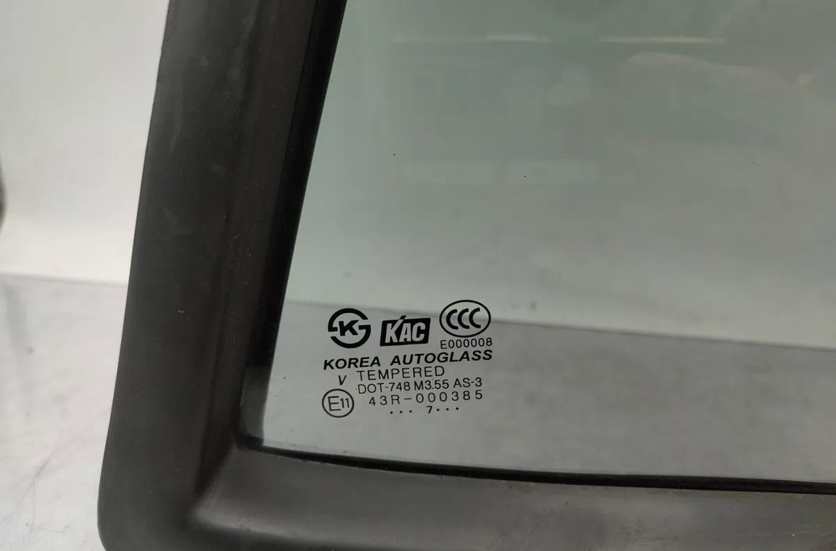 Glace fixe porte ar d HYUNDAI SANTA FE 1 occasion