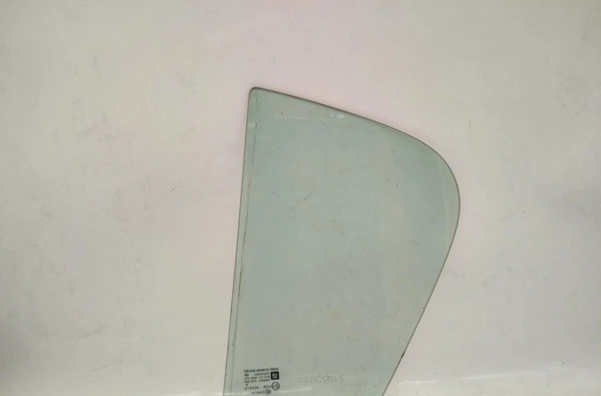 Glace fixe porte ar d OPEL CORSA D PHASE 1 occasion