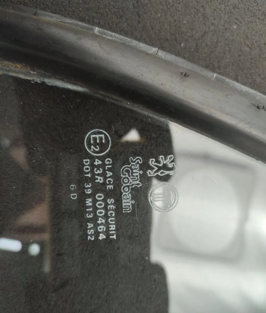 Glace fixe porte ar d PEUGEOT 309 PHASE 2 occasion