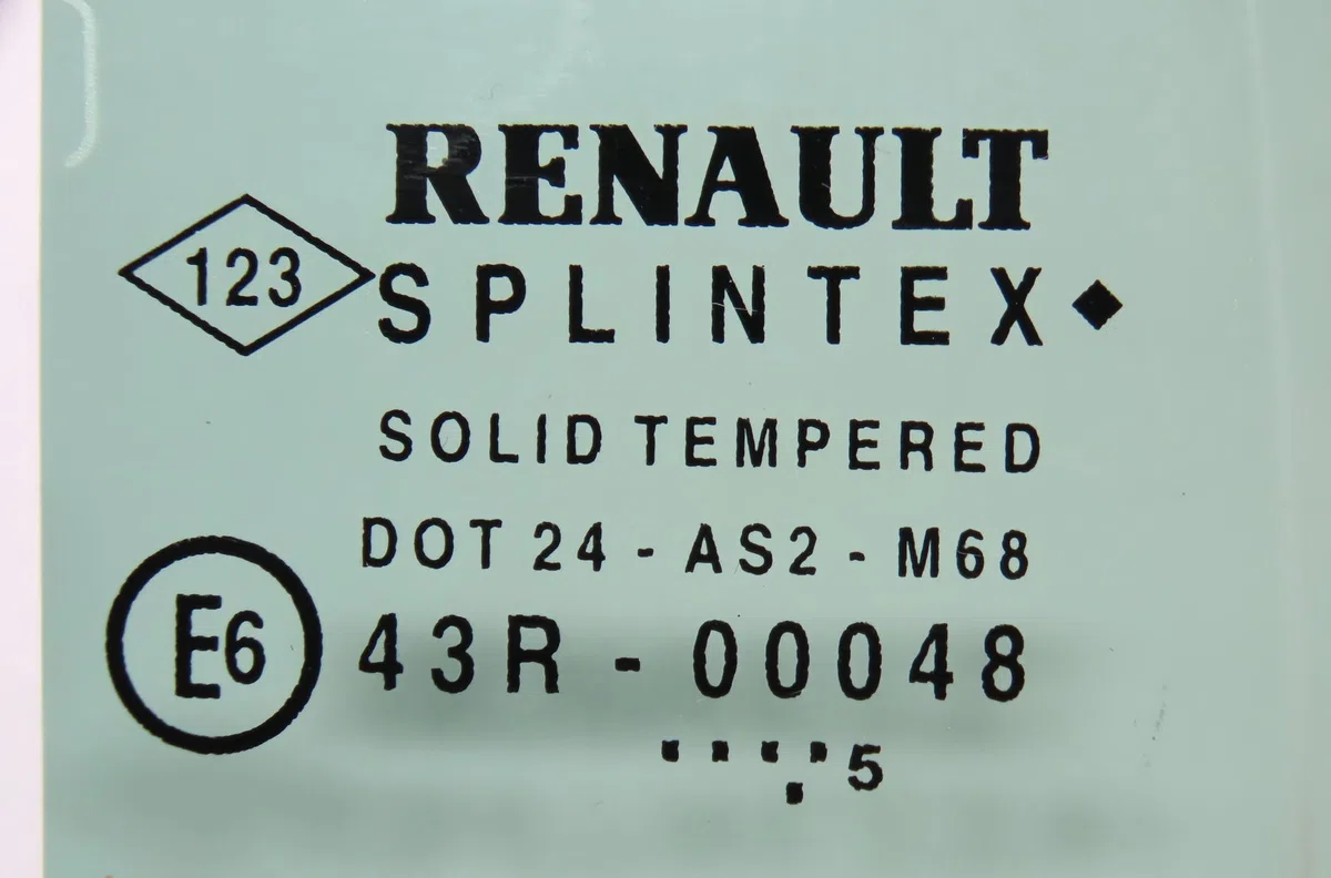 Glace fixe porte ar d Renault CLIO II (BB_, CB_) 1.5 dci (b-cb08) (2001-2005) 5 portes occasion