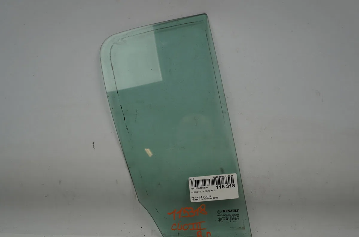 Glace fixe porte ar d Renault CLIO III (BR0-1, CR0-1) 1.5 dci (br17, cr17) (2005-2012) 5 portes occasion