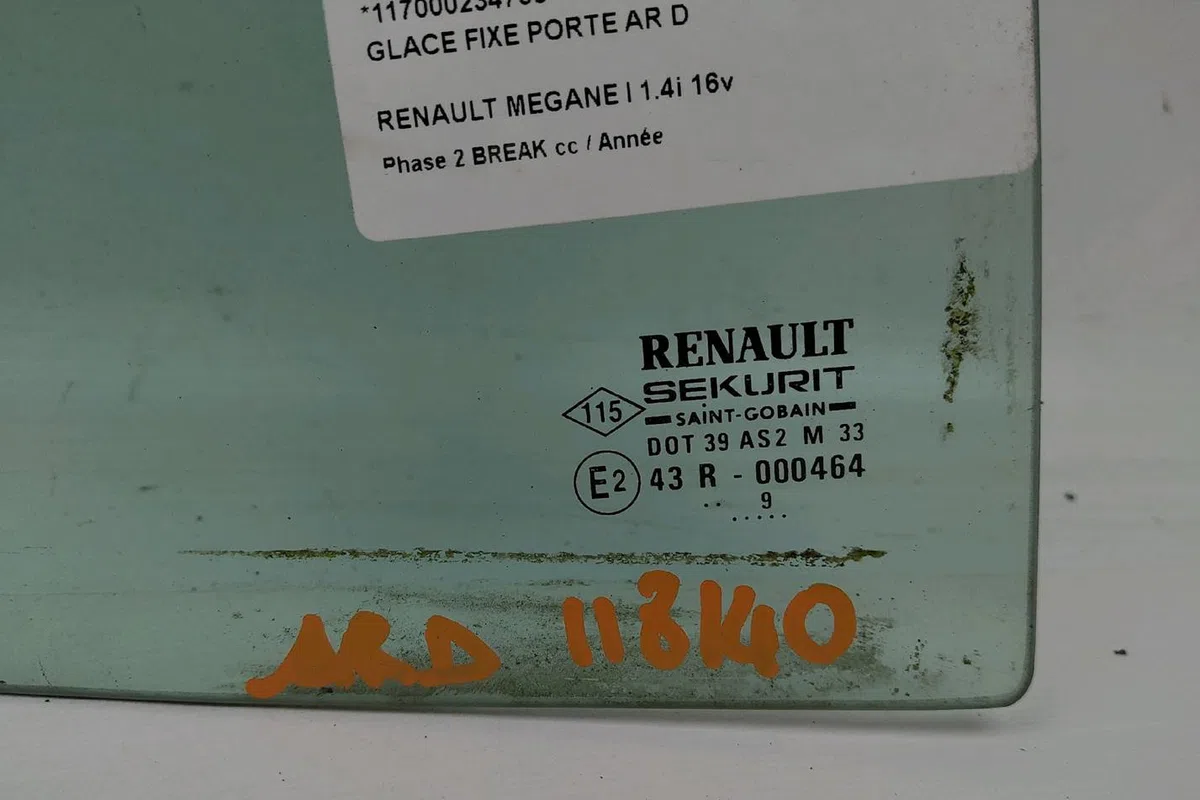 Glace fixe porte ar d Renault MEGANE I Break (KA0-1_) 1.4 16v (ka0d, ka1h, ka0w, ka10) (1999-2003) occasion