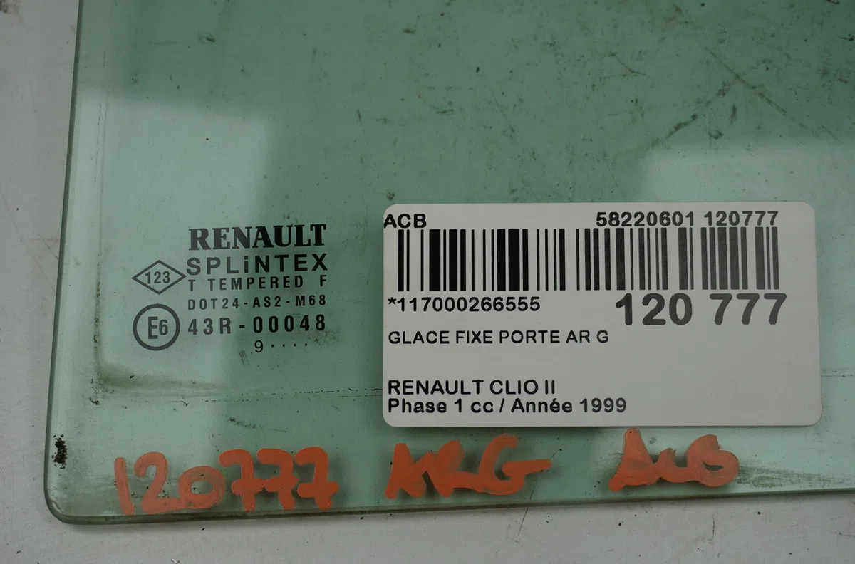 Glace fixe porte ar g Renault CLIO II (BB_, CB_) 1.4 16v (b-cb0p, bb13) (2000-2008) 5 portes occasion