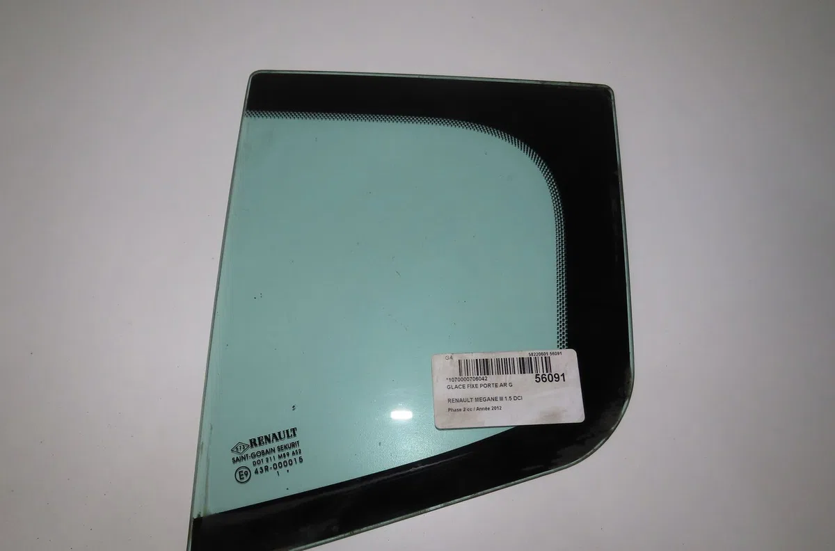 Glace fixe porte ar g Renault MEGANE III 3-5 portes (BZ0-1_, B3_) 1.5 dci (bz09, bz0d, bz1w, bz29, bz14) (2009) 5 portes