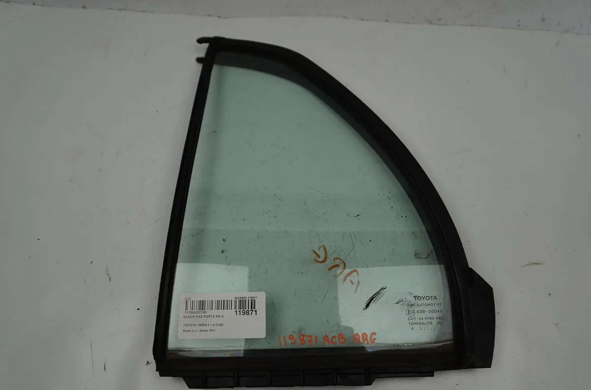 Glace fixe porte ar g Toyota YARIS (_P9_) 1.4 d-4d (nlp90_) (2005-2012) occasion