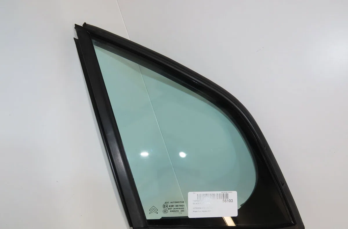 Glace fixe porte av d Citroen C3 II (SC_) 1.4 (2009-2016) 5 portes occasion