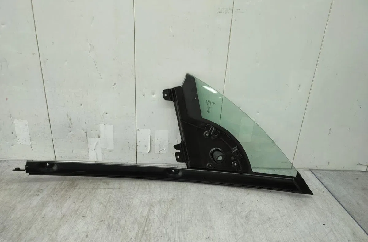 Glace fixe porte av d CITROEN C3 PLURIEL PHASE 1 CABRIOLET occasion