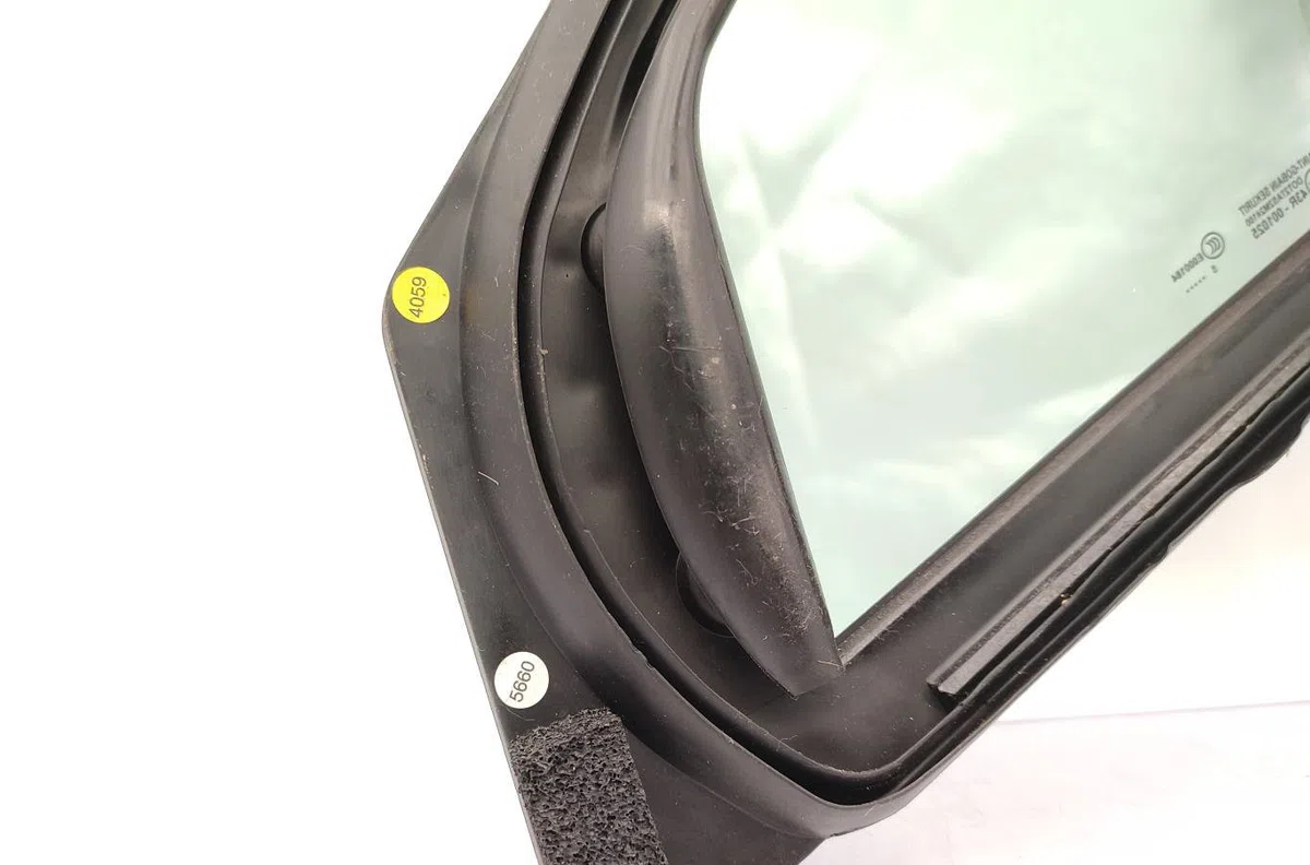 Glace fixe porte av d CITROEN C4 1 PHASE 1 occasion