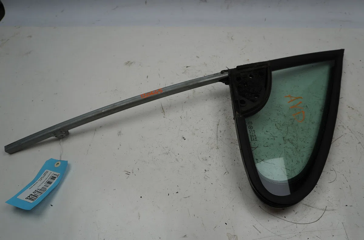 Glace fixe porte av d Peugeot 307 Break (3E) 1.6 16v (2002-2008) occasion