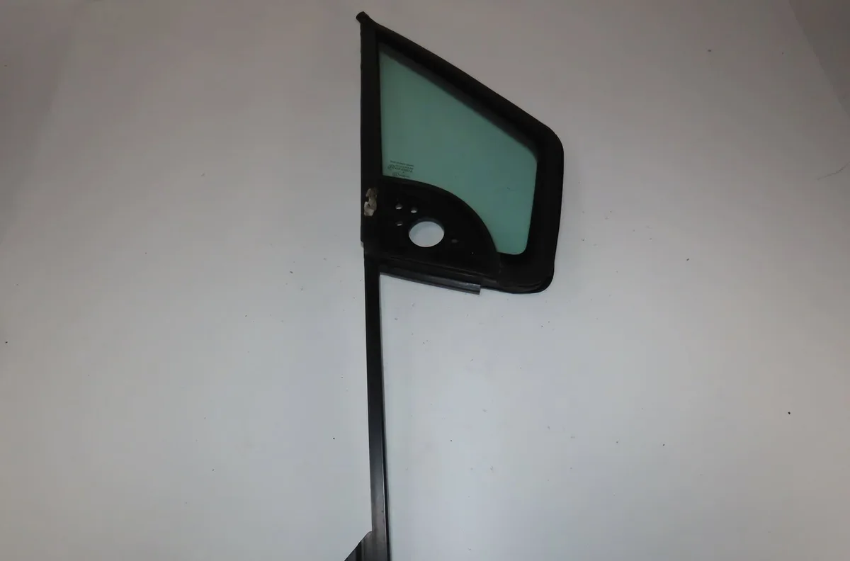 Glace fixe porte av d Peugeot PARTNER Camionnette-Monospace 1.6 hdi (2008) 4 portes occasion