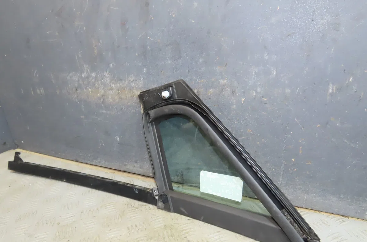 Glace fixe porte av d Renault CLIO IV (BH_) 0.9 tce 90 (2012) 5 portes occasion