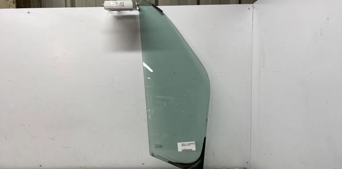 Glace fixe porte av d RENAULT MASTER 3 PHASE 2 occasion