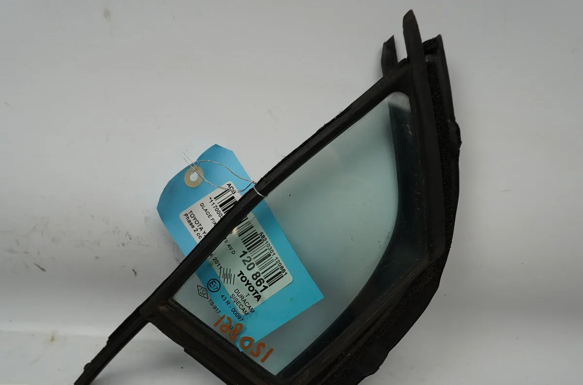 Glace fixe porte av d Toyota YARIS (_P9_) 1.0 vvt-i (ksp90_) (2005-2011) 5 portes occasion