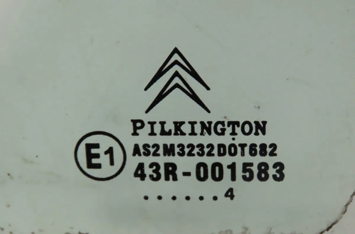 Glace fixe porte av g Citroën C3 I (FC_, FN_) 1.4 i (2002-2010) 5 portes occasion