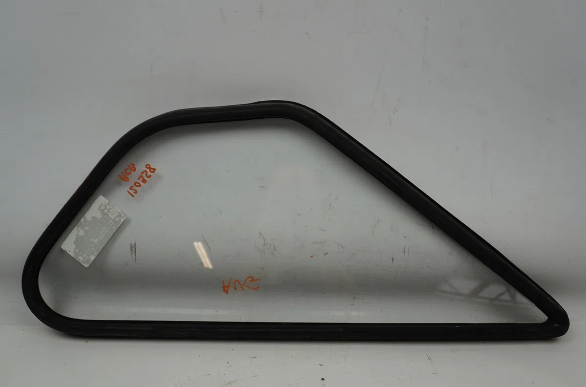 Glace fixe porte av g Renault MASTER I Camionnette (T__) 28-35 2.4 d (1980-1989) occasion
