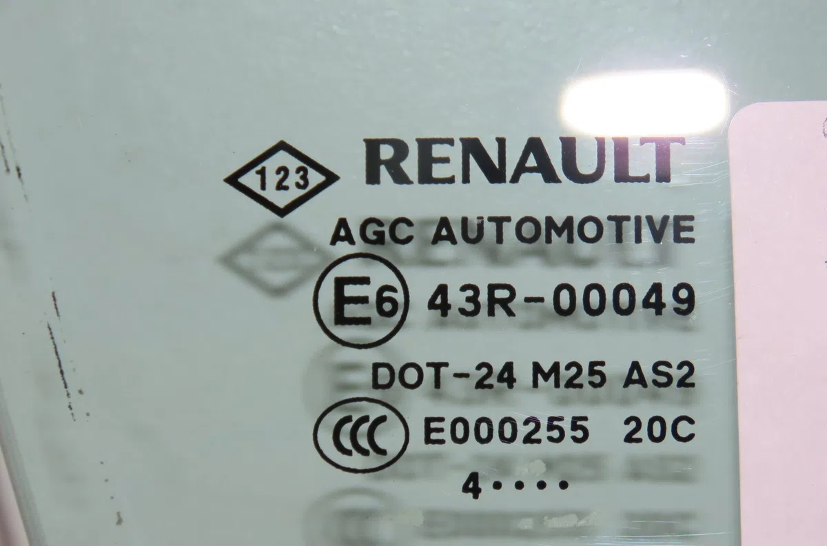 Glace fixe porte av g Renault SCÉNIC III (JZ0-1_) 1.6 dci (jz00, jz12) (2011) 5 portes occasion