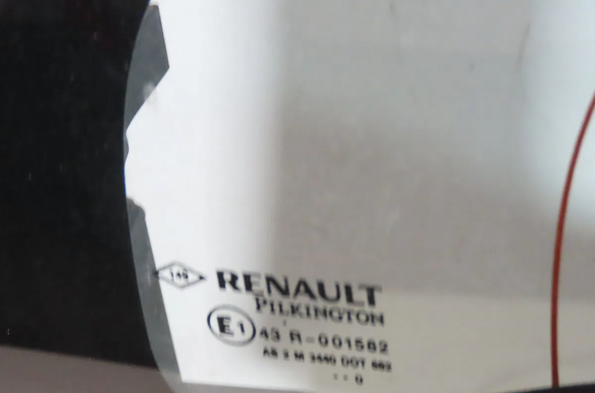 Glace lunette ar Renault WIND (E4M_) 1.2 (e4mf) (2010) occasion