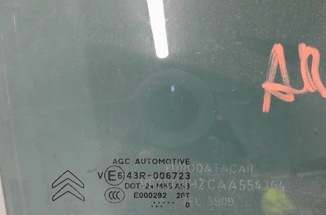 Glace porte ar d Citroen C3 II (SC_) 1.4 vti 95 (2009) occasion