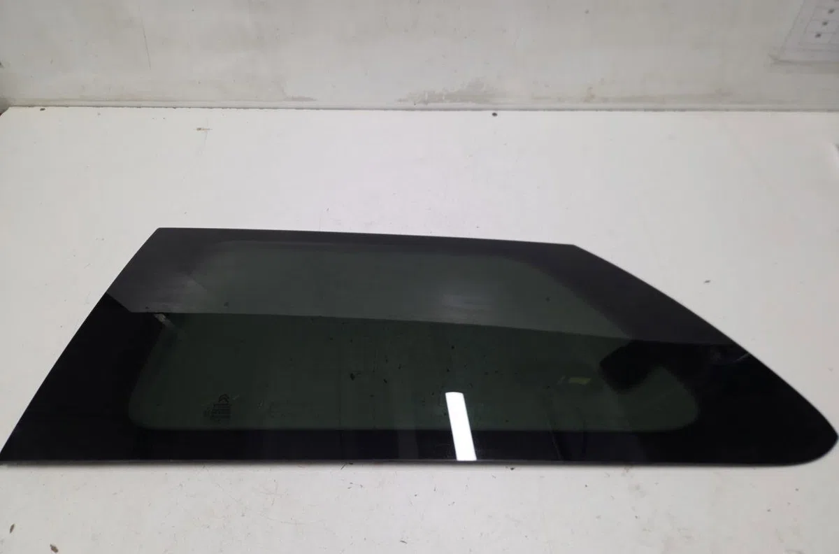 Glace porte ar d CITROEN C4 CACTUS occasion