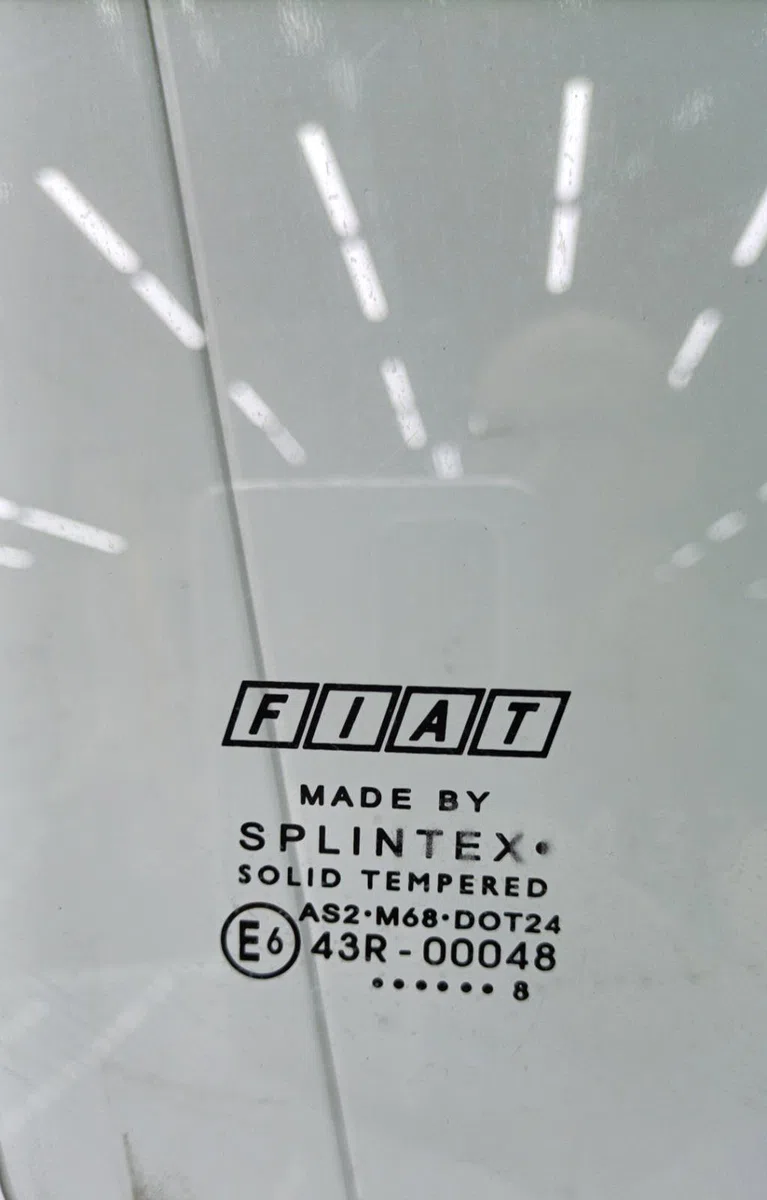 Glace porte ar d FIAT GRANDE PUNTO occasion