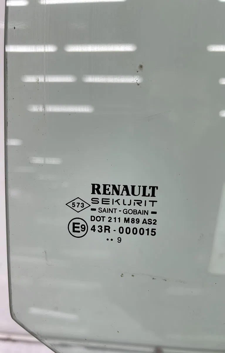 Glace porte ar d RENAULT CLIO 2 PHASE 1 occasion