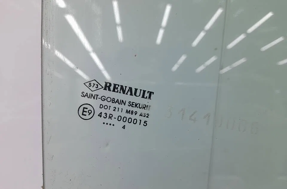 Glace porte ar d RENAULT MEGANE 2 PHASE 1 BREAK occasion