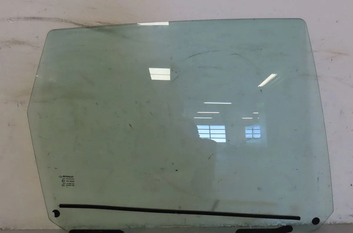 Glace porte ar d Renault SCÉNIC III (JZ0-1_) 1.5 dci (jz02, jz0r) (2010) occasion