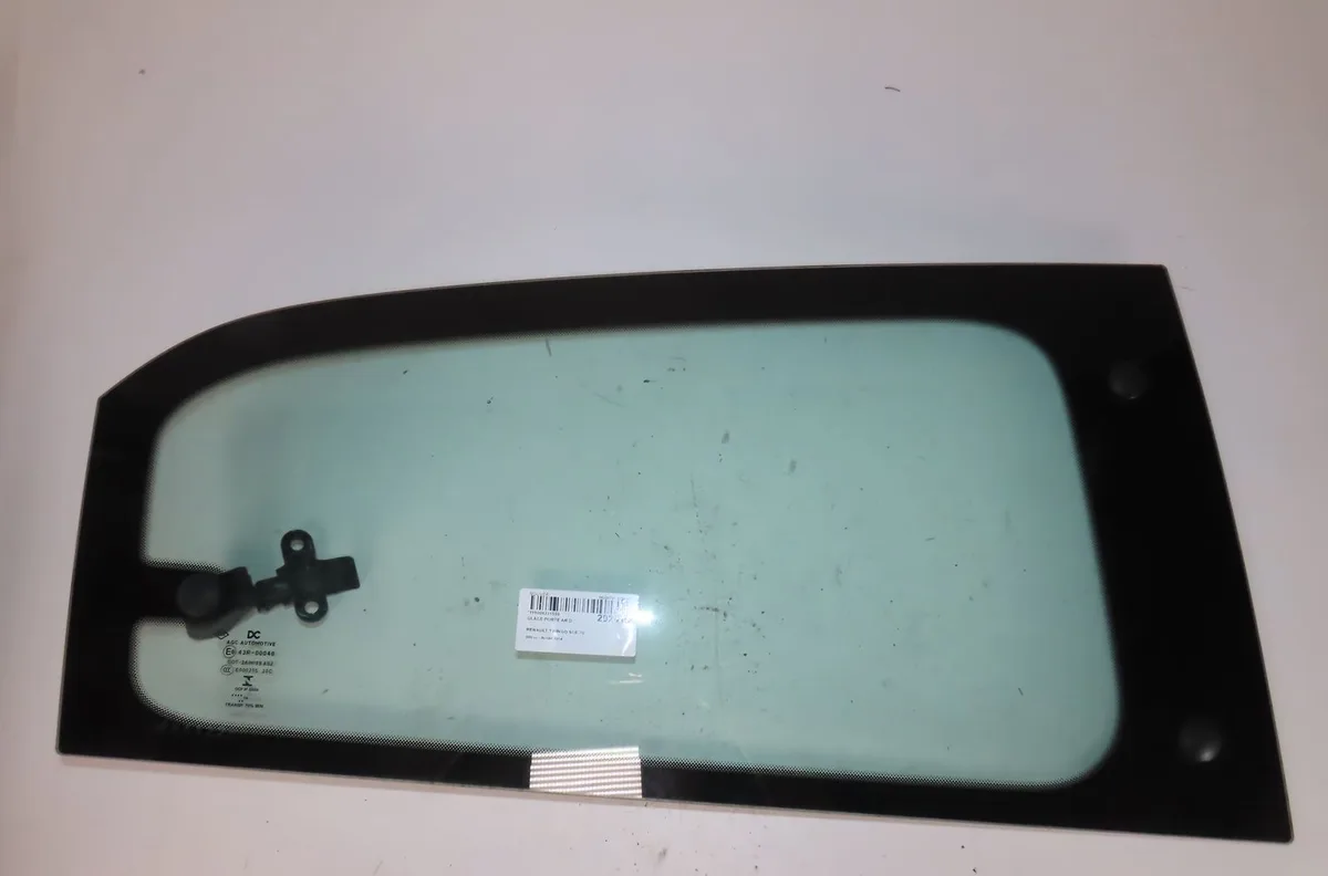 Glace porte ar d Renault TWINGO III (BCM_, BCA_) 1.0 sce 70 (2014) 5 portes occasion