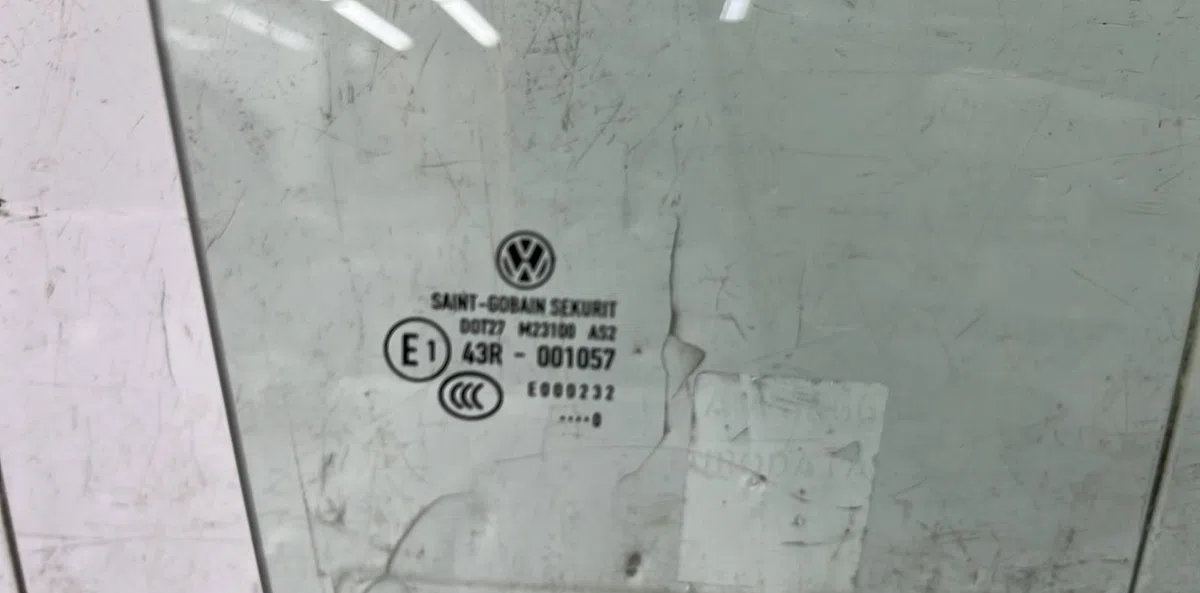 Glace porte ar d VOLKSWAGEN GOLF PLUS PHASE 2 occasion
