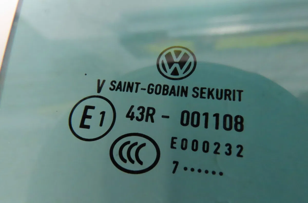 Glace porte ar d Volkswagen GOLF V (1K1) 2.0 tdi 16v (2003-2008) occasion