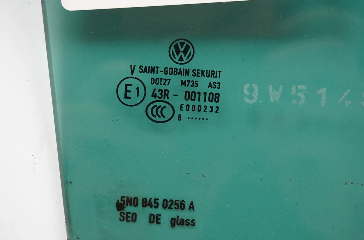 Glace porte ar d Volkswagen TIGUAN (5N_) 2.0 tdi 4motion (2007-2018) occasion