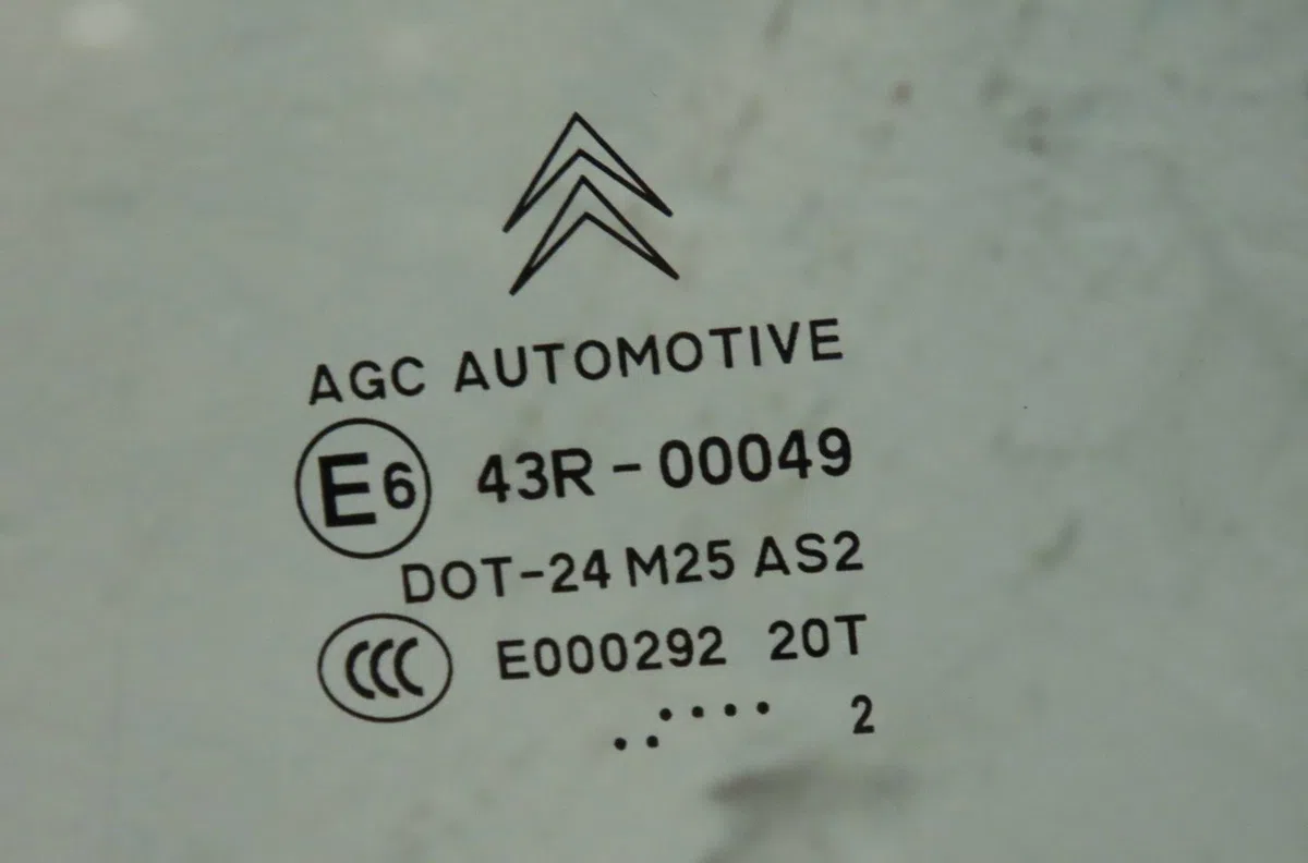 Glace porte ar g Citroen C5 III Break (RW_) 2.0 hdi 140 (2009) 5 portes occasion
