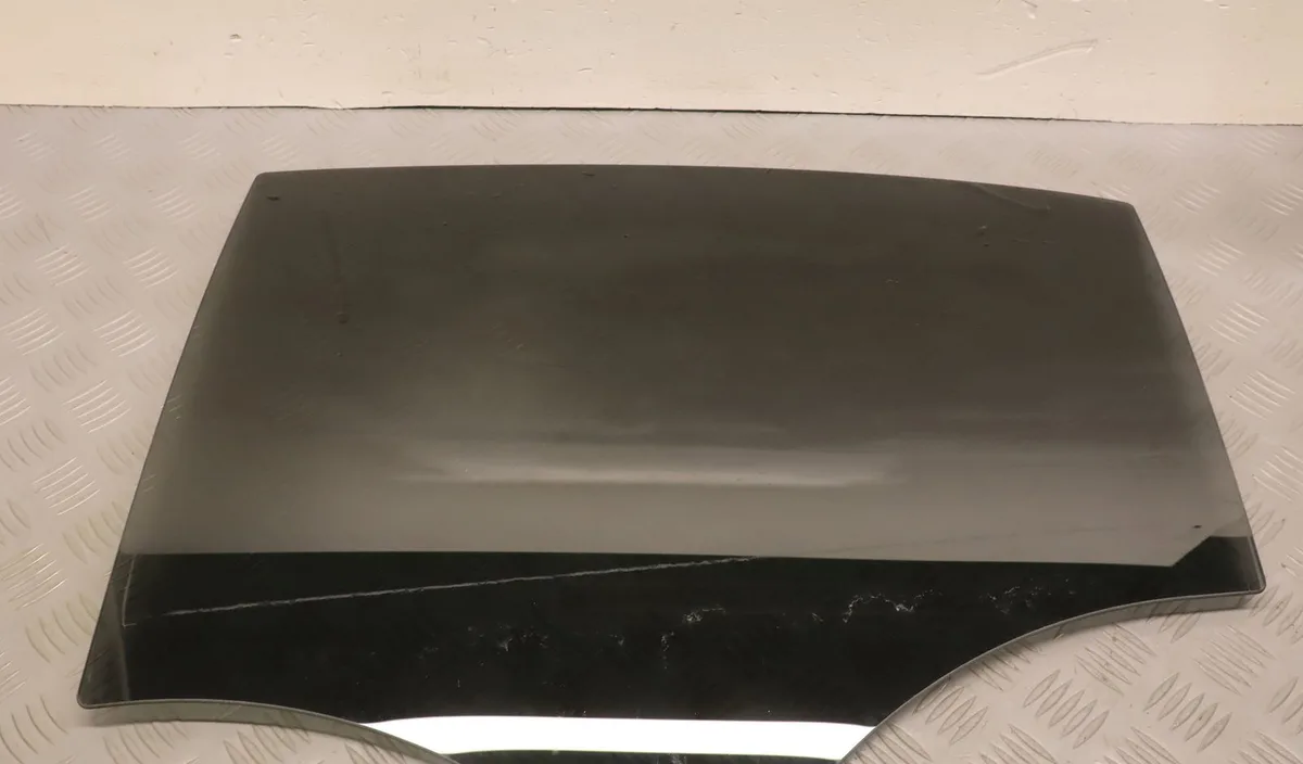 Glace porte ar g Mercedes-benz CLASSE A (W176) A 250 (176.044) (2012-2018) occasion