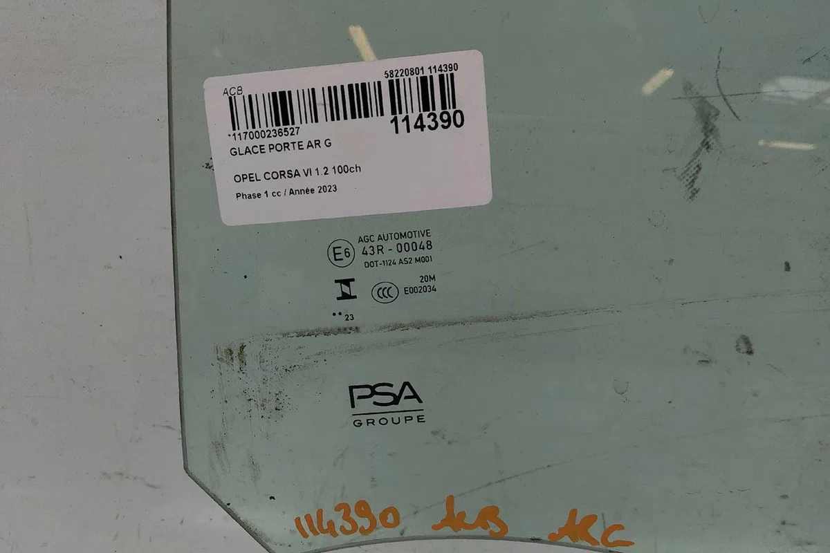 Glace porte ar g Opel CORSA F 1.2 (68) (2019) occasion
