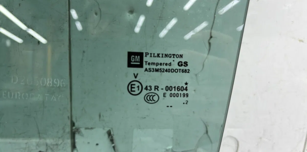 Glace porte ar g OPEL ZAFIRA B PHASE 2 occasion