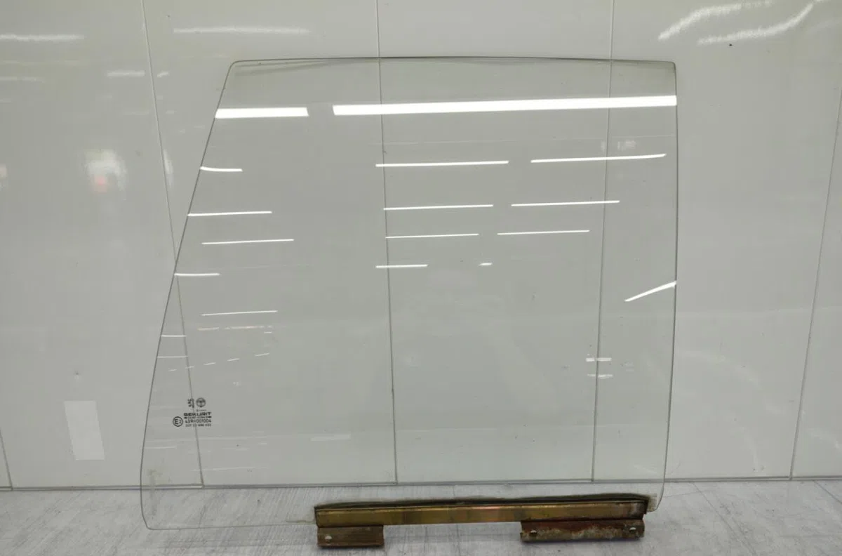 Glace porte ar g PEUGEOT 205 PHASE 2 occasion