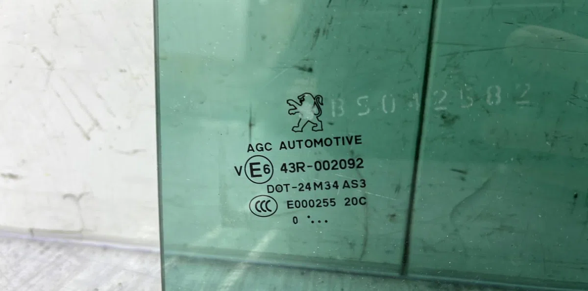 Glace porte ar g PEUGEOT 5008 1 PHASE 1 occasion