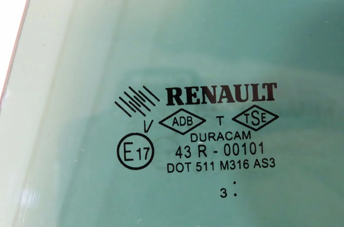 Glace porte ar g Renault CLIO IV (BH_) 1.5 dci 90 (2012) 5 portes occasion